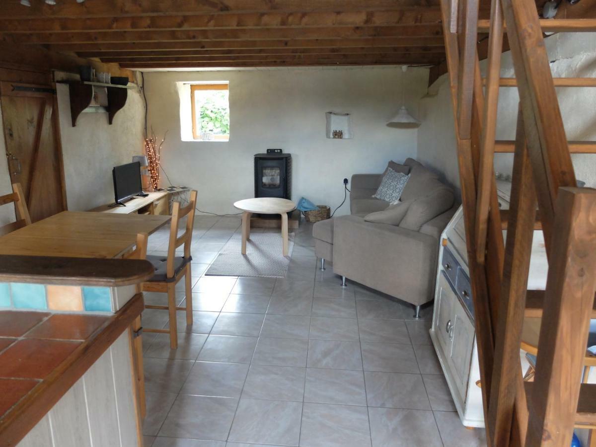 Le Bon Coeur Bed & Breakfast Ygrande ภายนอก รูปภาพ